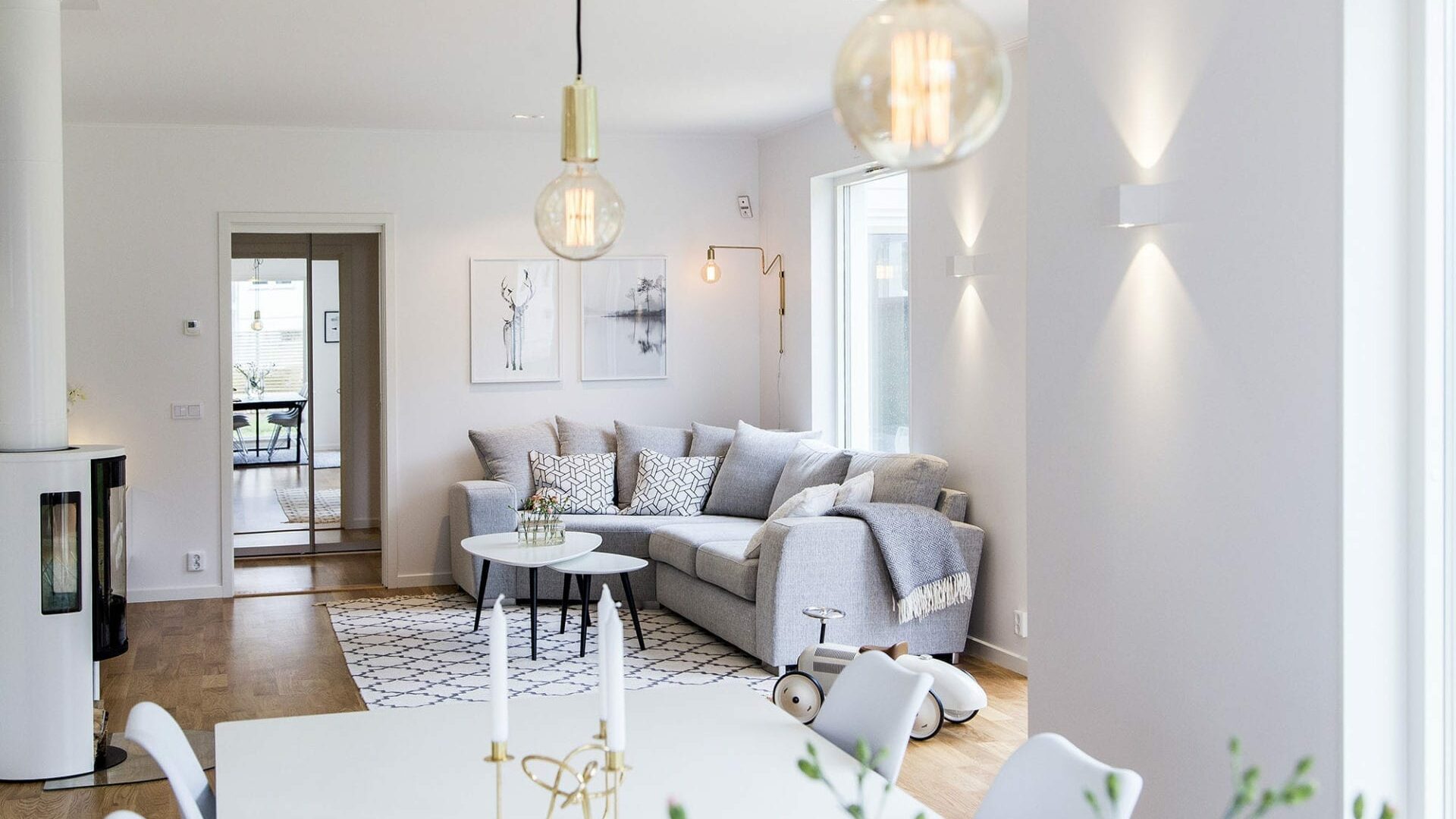 Stilvoller Wohnbereich in weiß und creme Erfahrungen Eksjöhus