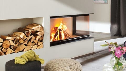 Gläserner Kamin in Schwedenhaus