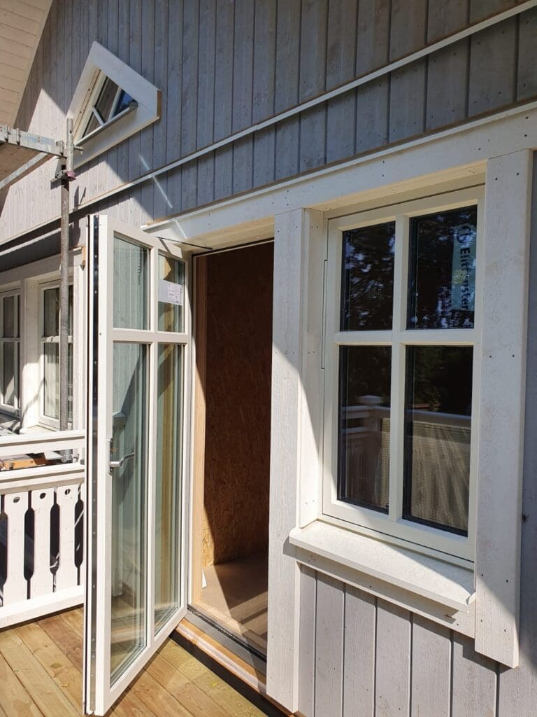 Graues Knutstorp von Eksjöhus in Berlin im Bau