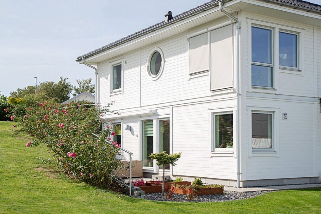 Vertikalmarkise an Haus von Eksjöhus