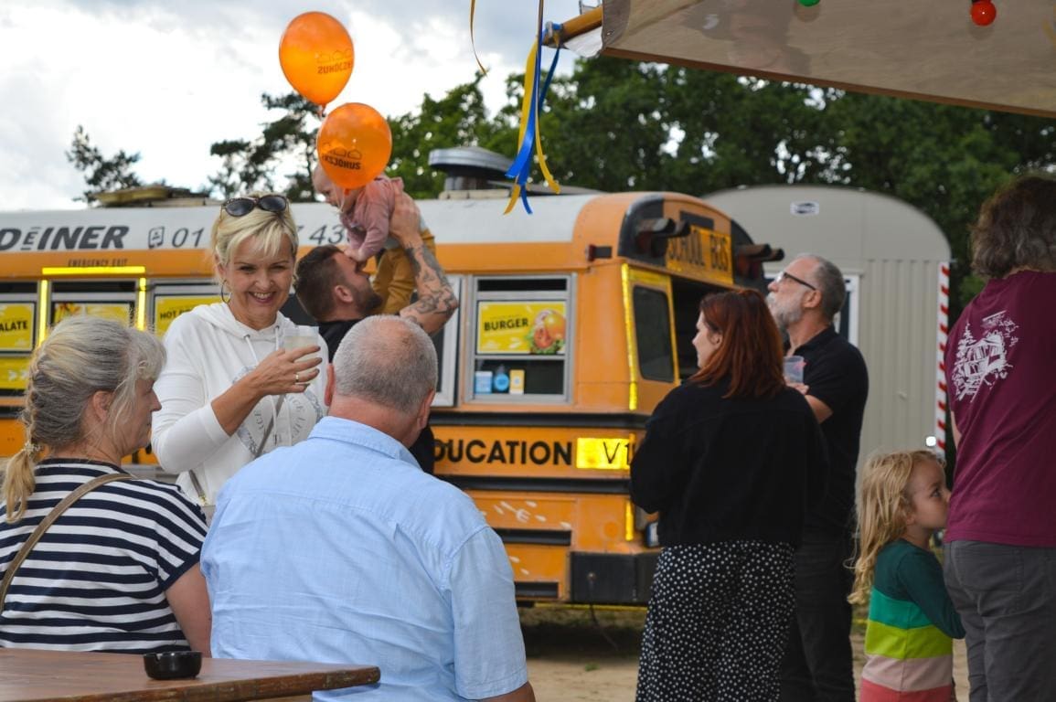 Foodtruck beim Mittsommerfest in Trebbin (Ortsteil Glau)