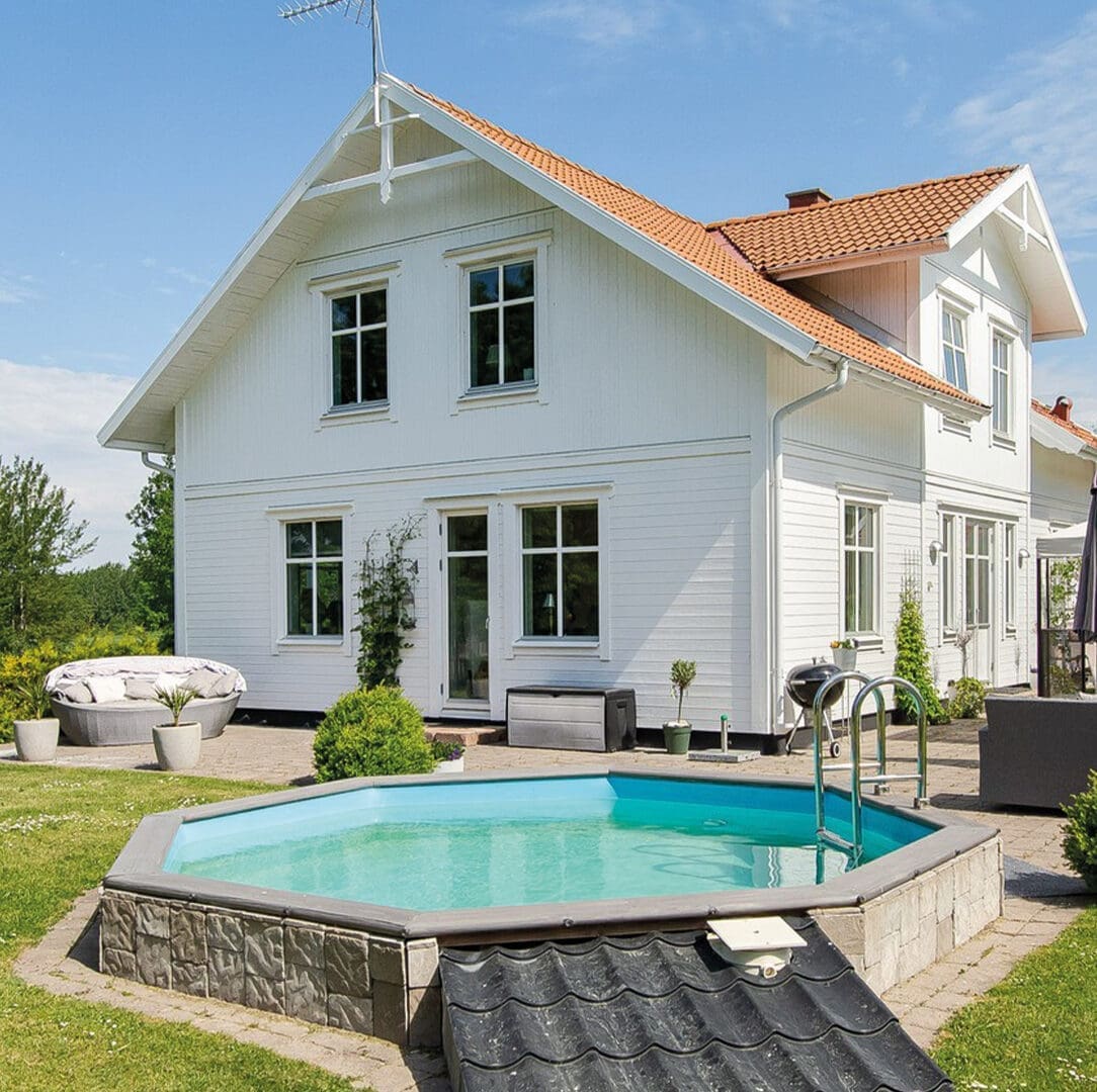 Pool-Impression aus Schweden: Achteckpool