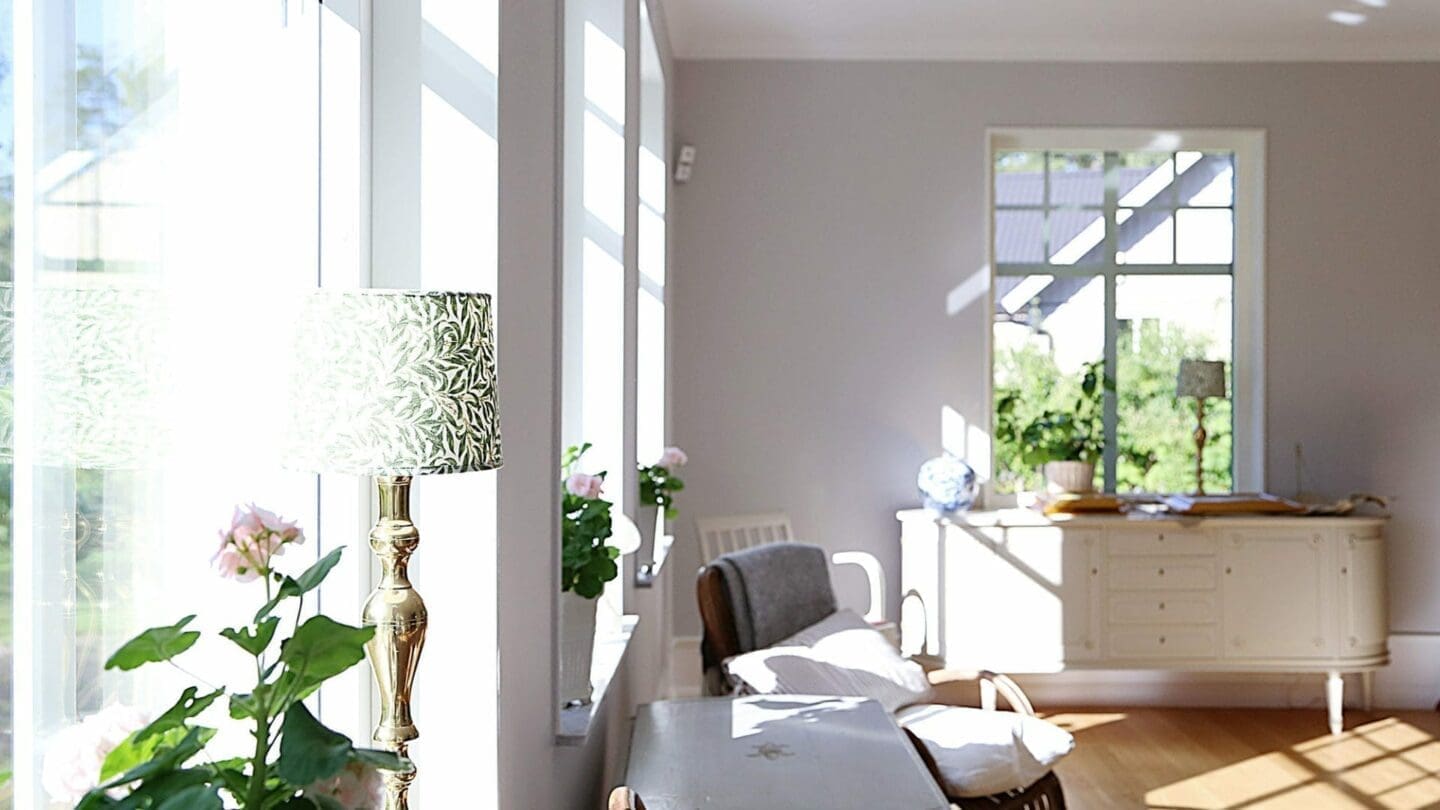 Wohnzimmer-im-Landhausstil-2-1440x810.jpg